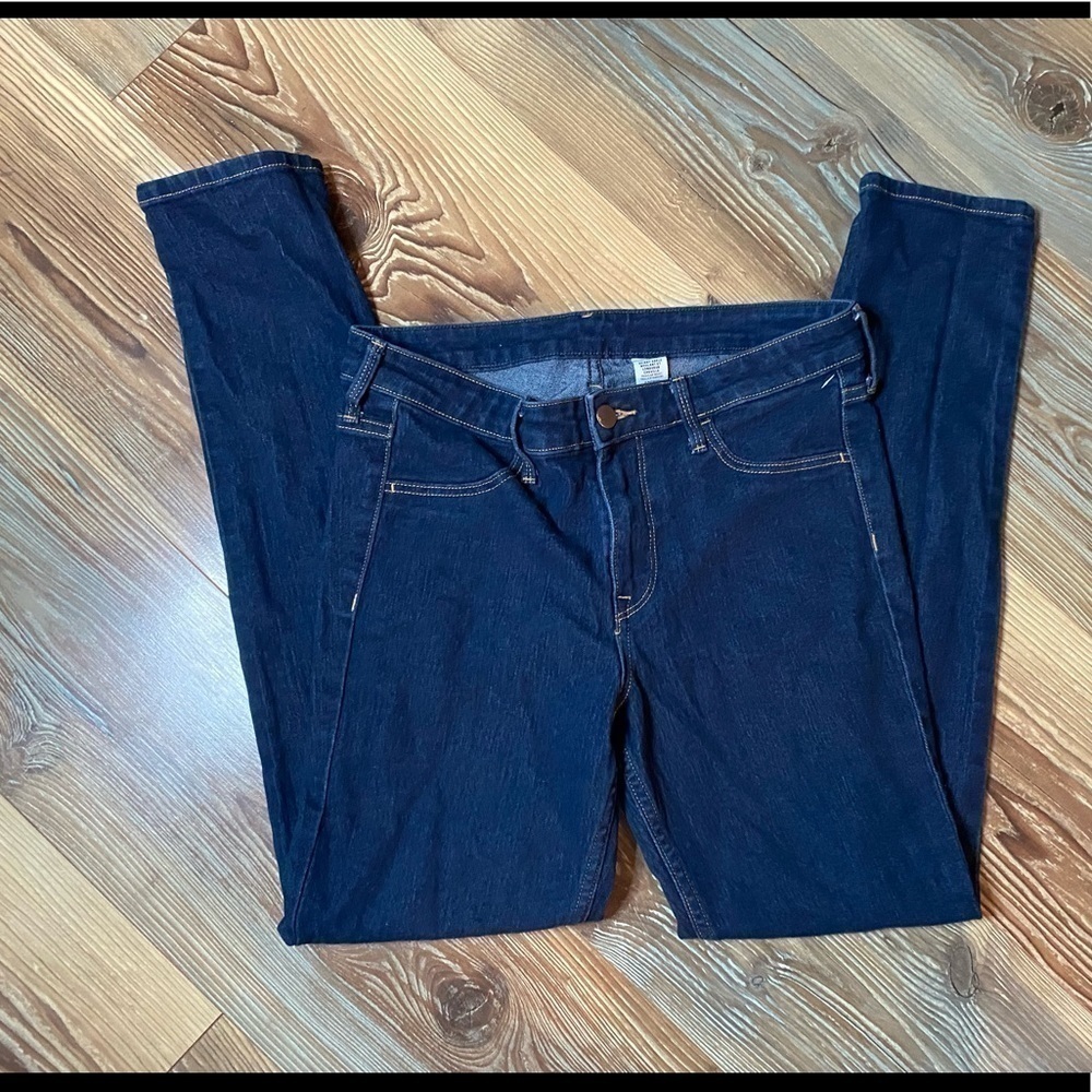 𝅺h&m size 28 skinny ankle jeans